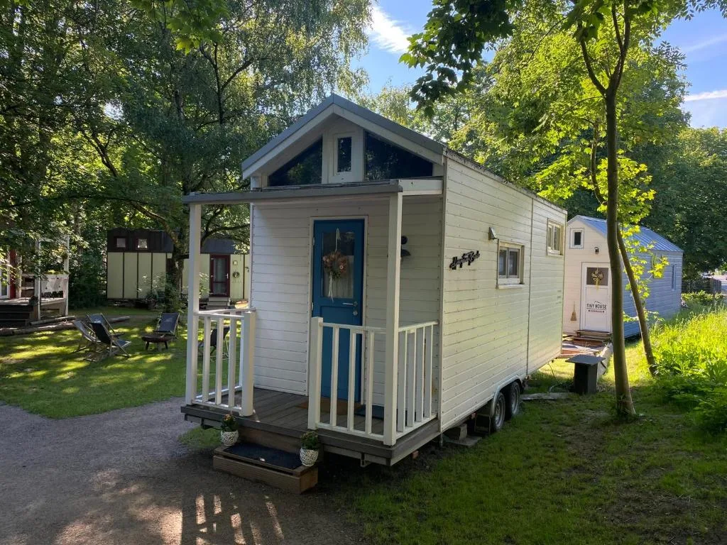 Tiny House Ems im PIER9 Tiny House Hotel - null-star hotel in Hamm, Hamm - photo 1