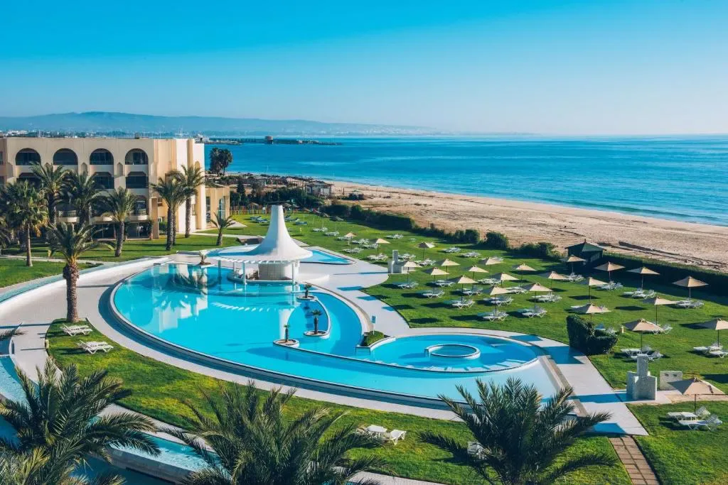 Iberostar Waves Averroes - Hotel de 4 estrellas en Yasmine Hammamet, Hammamet - photo 1