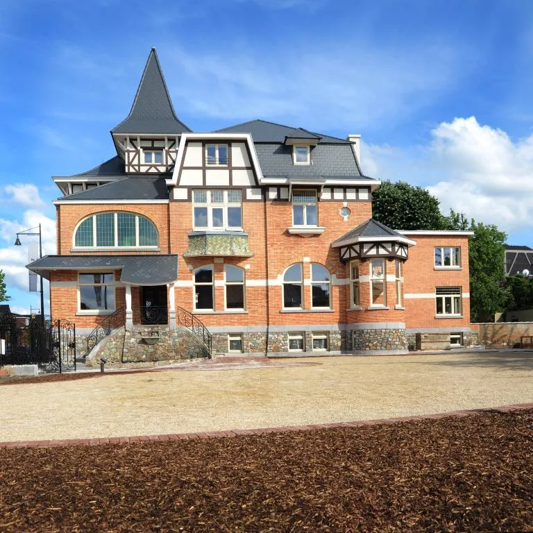 Charmehotel Villa Saporis - Hotel de 3 estrellas en Hasselt, Hasselt - photo 1