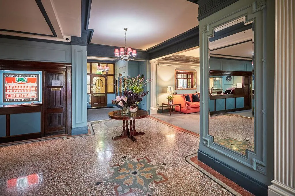 The Green Dragon Hotel - Hotel de null estrellas en Hereford, Hereford - photo 1
