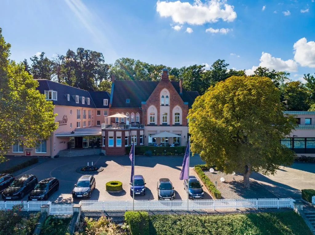 Parkhotel Berghölzchen - 4-star hotel in Hildesheim, Hildesheim - photo 1