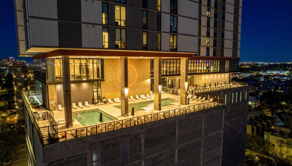 Sentral Forme Houston - Hotel de 3 estrelas em Houston, Houston - photo 1