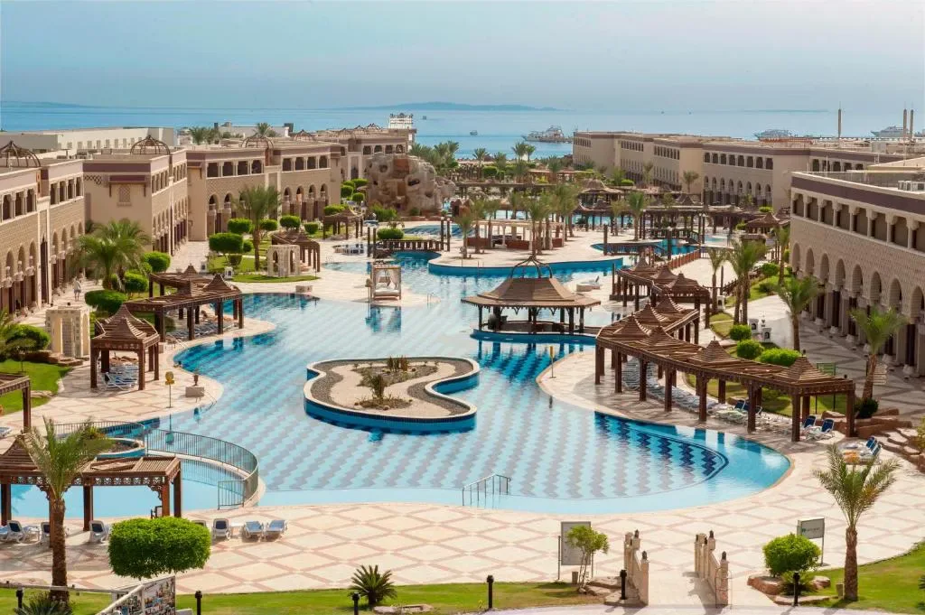 Sunrise Mamlouk Palace Resort - 5-star hotel in Sahl Hasheesh, Hurghada - photo 1