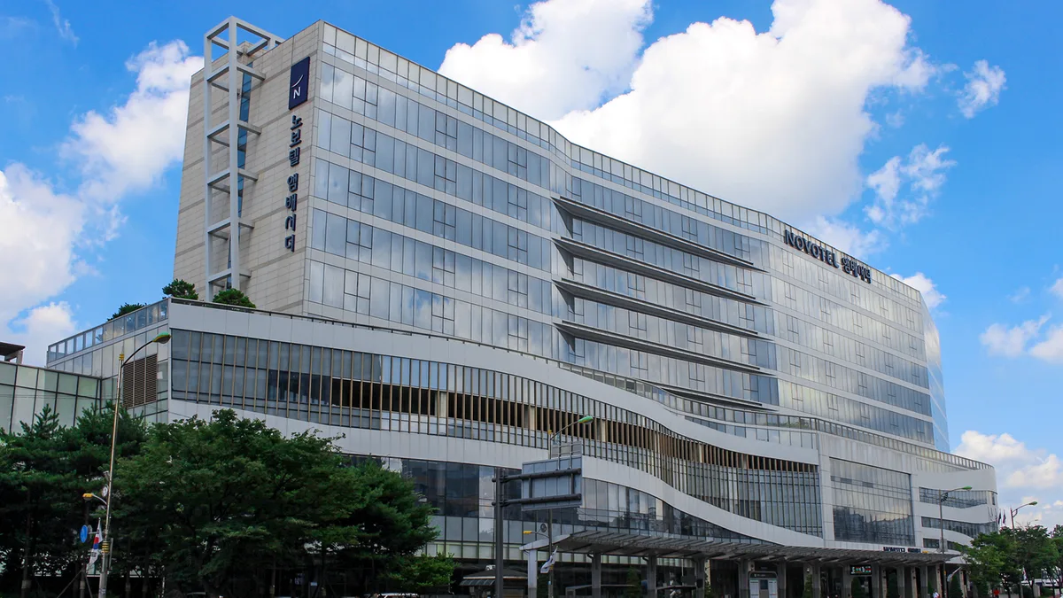 노보텔 앰배서더 수원 - Hotel de 5 estrellas en Hwaseong, Hwaseong - photo 1
