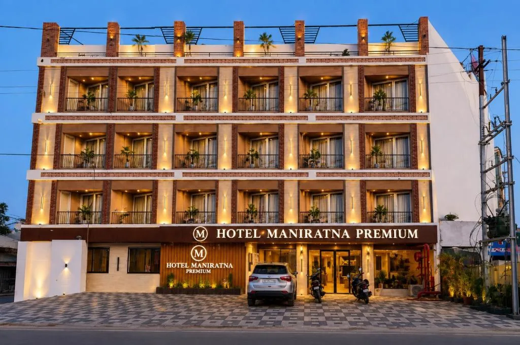 Hotel Maniratna Premium - Hotel de 3 estrellas en Indore, Indore - photo 1