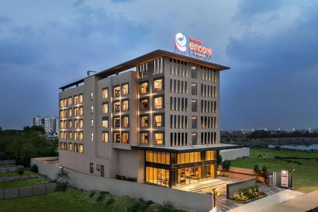 Ramada Encore by Wyndham Indore Nipania - Hôtel 5 étoiles, Indore, Indore - photo 1