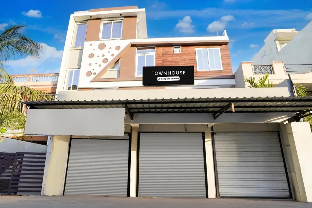 Super Townhouse Rajendra Nagar Main Road - Hotel de 4 estrellas en Indore, Indore - photo 1