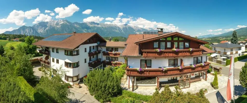 Hotel Garni Schieferle - Hotel de 3 estrelas em Innsbruck, Innsbruck - photo 1