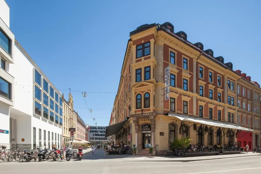 Hotel Central - Hotel de 4 estrelas em Innenstadt, Innsbruck - photo 1
