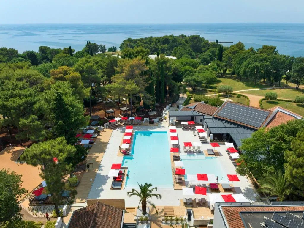 Hotel Pelegrin Plava Laguna - Hotel de 4 estrelas em Umag Sol Polynesia, Istria - photo 1