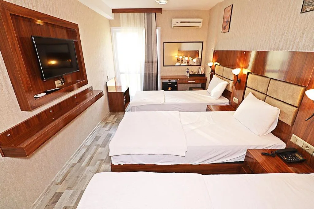 MARİNA HOTEL - Hotel de 3 estrellas en Izmir, Izmir - photo 1