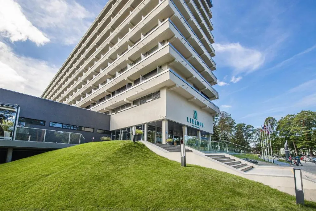 Lielupe Hotel SPA & Conferences by Semarah - Hotel de 4 estrellas en Bulduri, Jurmala - photo 1