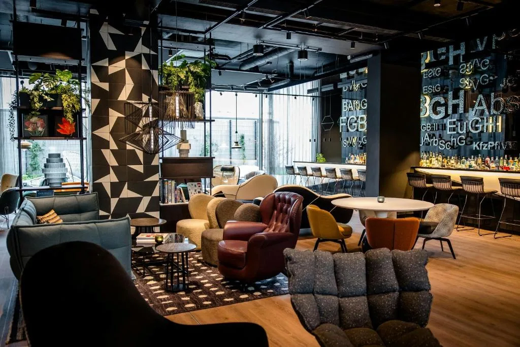 Motel One Karlsruhe - Hôtel 3 étoiles, Karlsruhe, Karlsruhe - photo 1