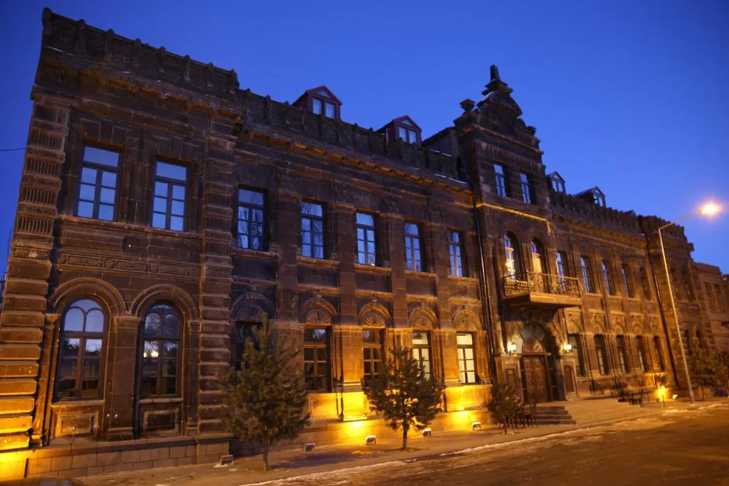 Cheltikov Hotel - Hotel de null estrellas en Kars, Kars - photo 1