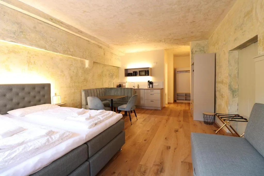 Das Fischer Boardinghouse KF - Hotel de null estrelas em Kaufbeuren, Kaufbeuren - photo 1