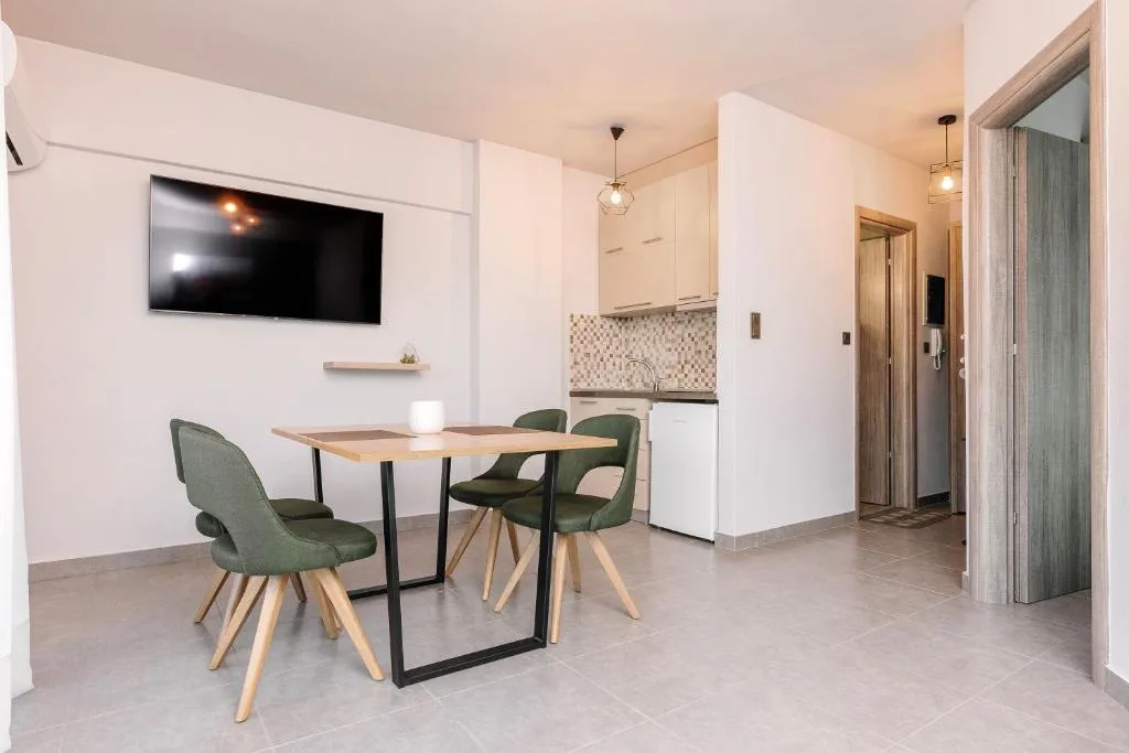 FAOS Properties - Hotel de null estrelas em Kavala, Kavala - photo 1