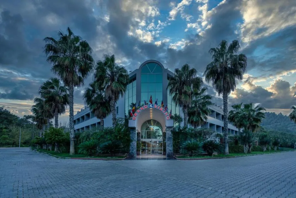 Kemer Grand Viking Resort Hotel - 4-star hotel in Central Kemer, Kemer - photo 1