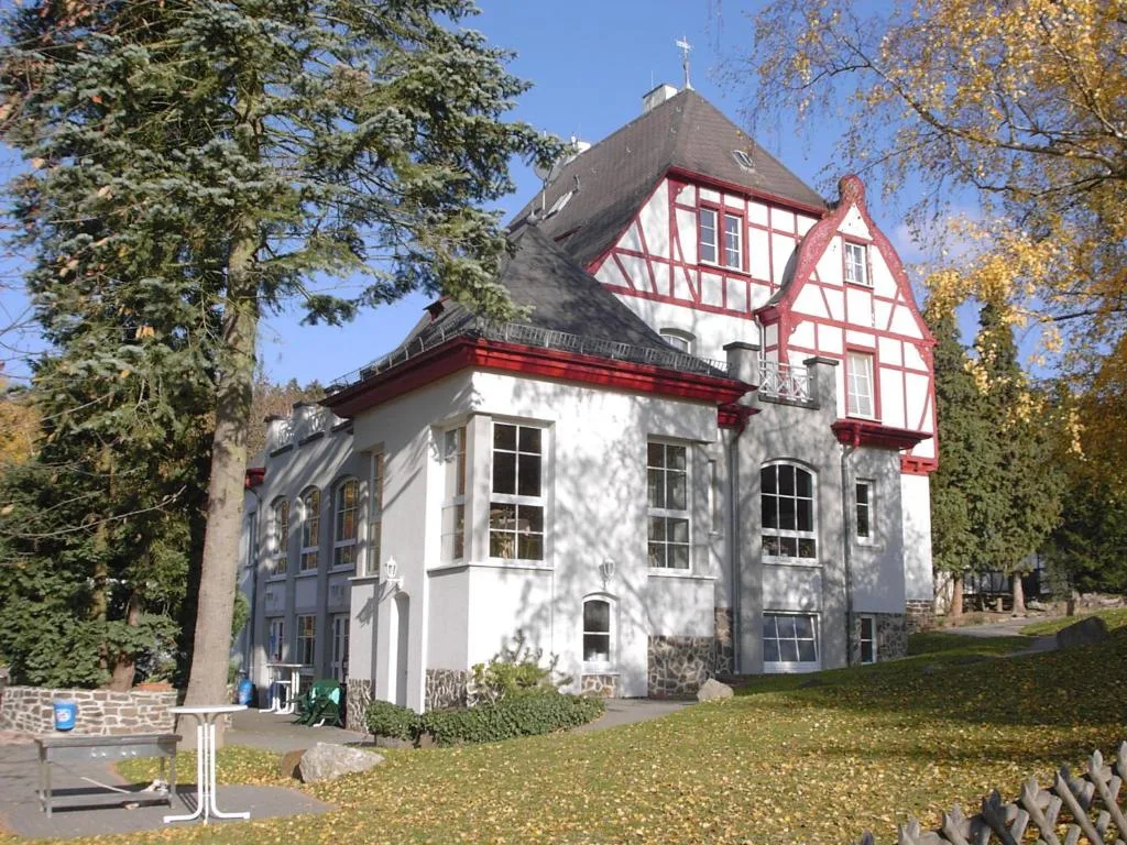 Waldhotel Forsthaus Remstecken - Hotel de null estrellas en Koblenz, Koblenz - photo 1