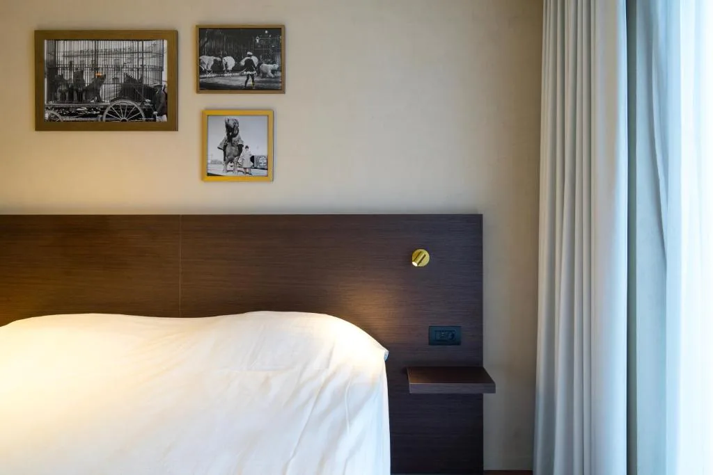 Business By Parkhotel -ANNEX- - 3-star hotel in Kortrijk, Kortrijk - photo 1