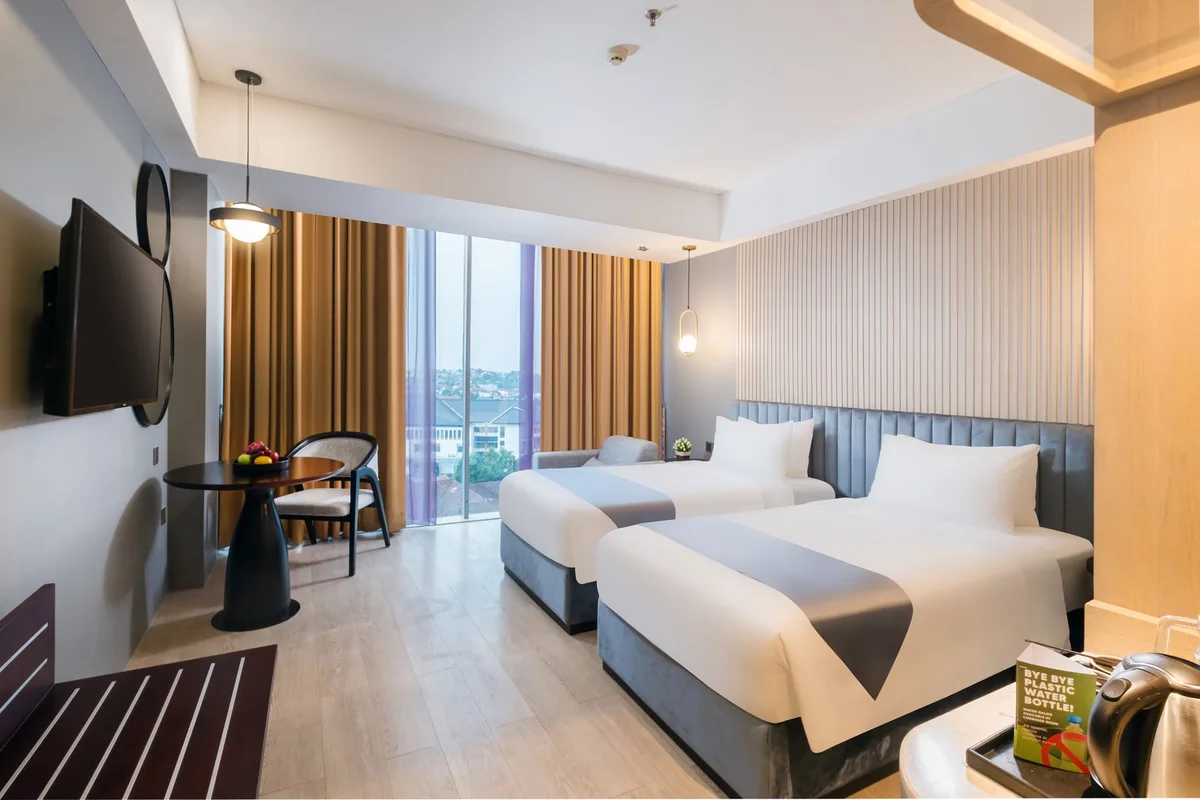 Grand Edge Hotel - 4-star hotel in Kota Semarang, Kota Semarang - photo 1