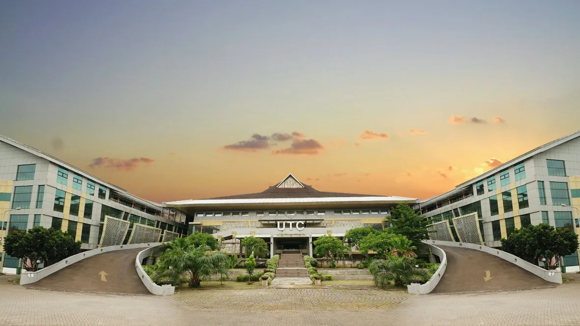 Hotel UTC Semarang - Hôtel 3 étoiles, Kota Semarang, Kota Semarang - photo 1