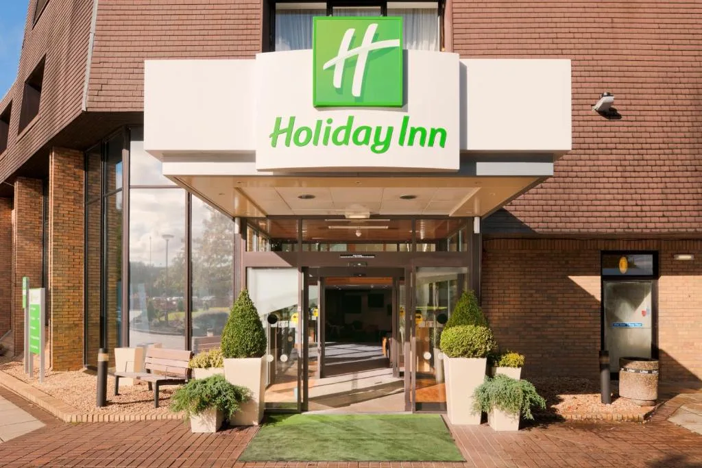 Holiday Inn Lancaster by IHG - 4-star hotel in Lancaster, Lancaster - photo 1