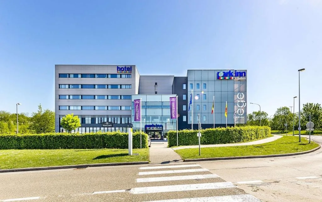 Park Inn by Radisson Liege Airport - Hotel de 4 estrellas en Liège, Liège - photo 1