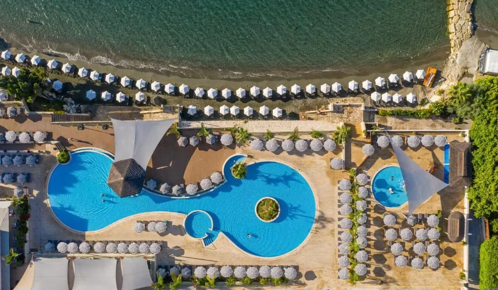 Royal Apollonia by Louis Hotels - 5-star hotel in Amathus beach strip, Limassol - photo 1