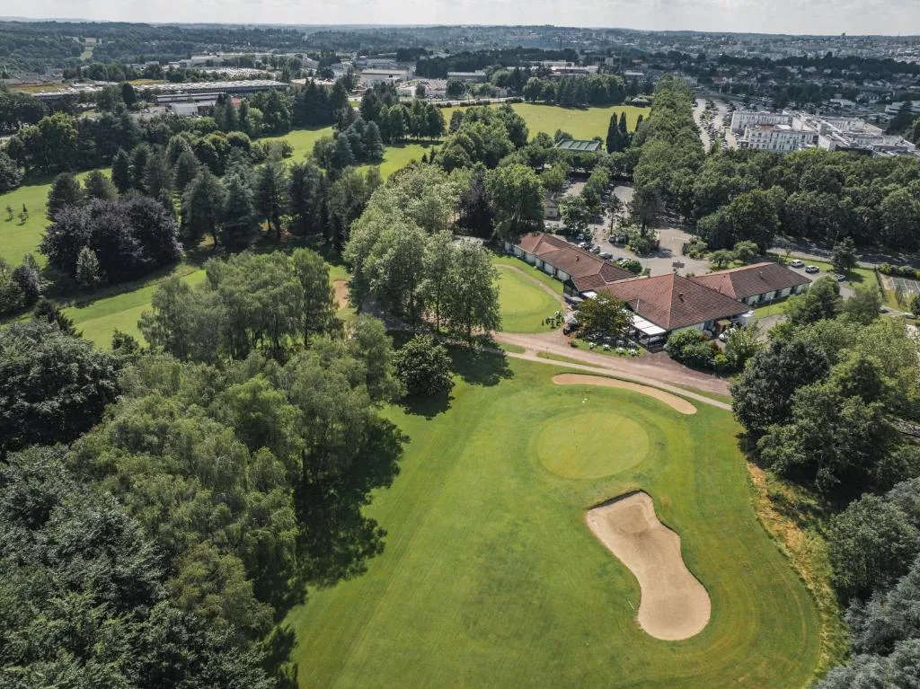 Domaine Golf Saint-Lazare - 3-star hotel in Limoges, Limoges - photo 1