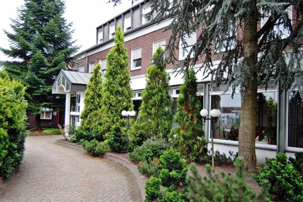 Hotel Hubertushof - null-star hotel in Lingen, Lingen - photo 1