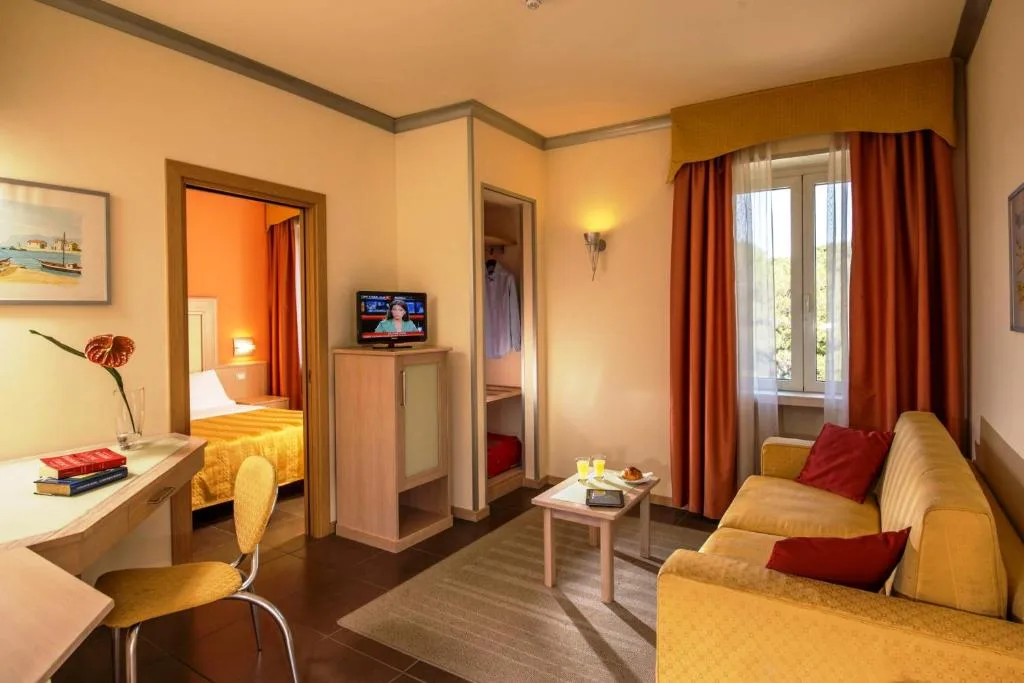 Hotel Mediterraneo - Hotel de 4 estrellas en Livorno, Livorno - photo 1