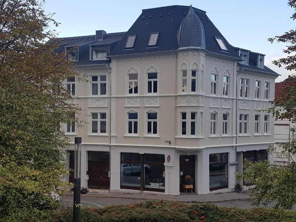 Schillers Hotel & Café - GARNI - - Hotel de null estrelas em Lüdenscheid, Lüdenscheid - photo 1