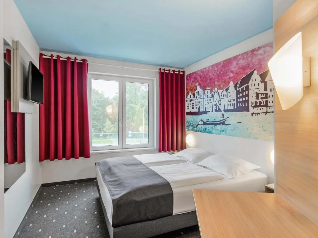 B&B Hotel Lüneburg - 3-star hotel in Lüneburg, Lüneburg - photo 1