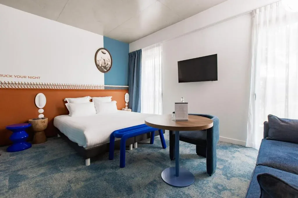 Extérieur du Ruck Hotel dans le quartier de Gerland, Lyon