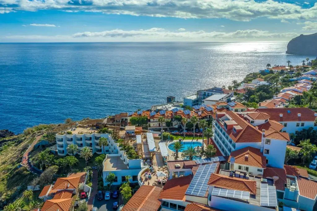 Sentido Galosol - 4-star hotel in Caniço de Baixo (clifftop), Madeira - photo 1
