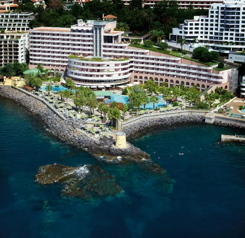 Royal Savoy - Ocean Resort - Savoy Signature - 5-star hotel in Funchal Centre, Madeira - photo 1