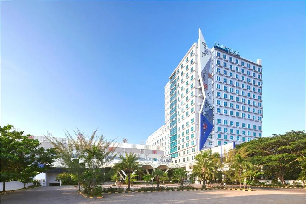 Four Points by Sheraton Makassar - 4-star hotel in Makassar, Makassar - photo 1
