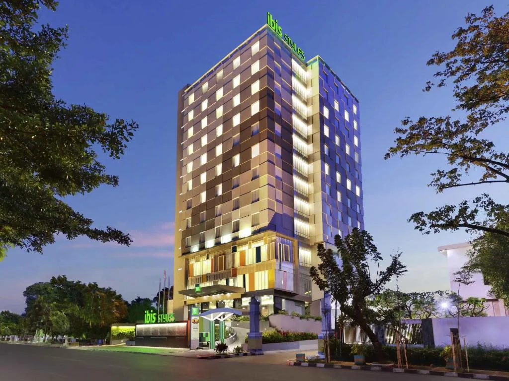 Ibis Styles Makassar Sam Ratulangi - Hôtel 3 étoiles, Makassar, Makassar - photo 1