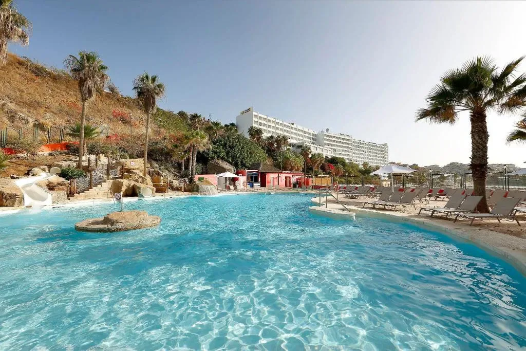 Hotel Benalma Costa del Sol facade, beachfront Benalmádena