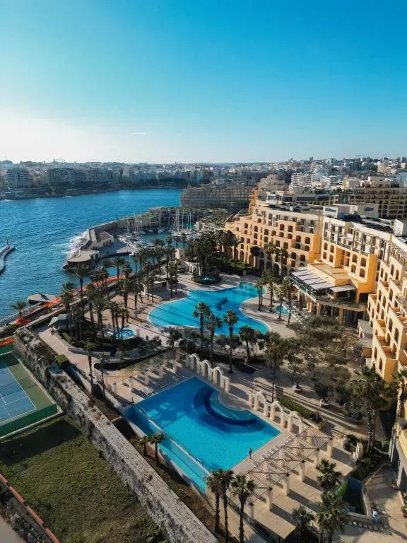 Hilton Malta - Hotel de 5 estrellas en Portomaso, St Julian's, Malta - photo 1