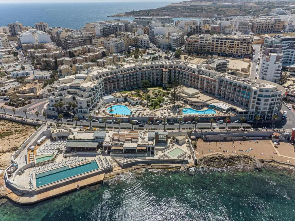 DoubleTree by Hilton Malta - Hôtel 4 étoiles, Qawra, Malta - photo 1