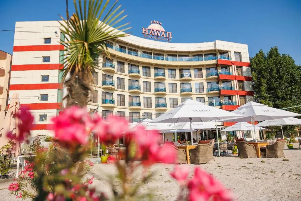 Hotel Hawaii - Hotel de 4 estrelas em Mamaia beachfront, Mamaia - photo 1