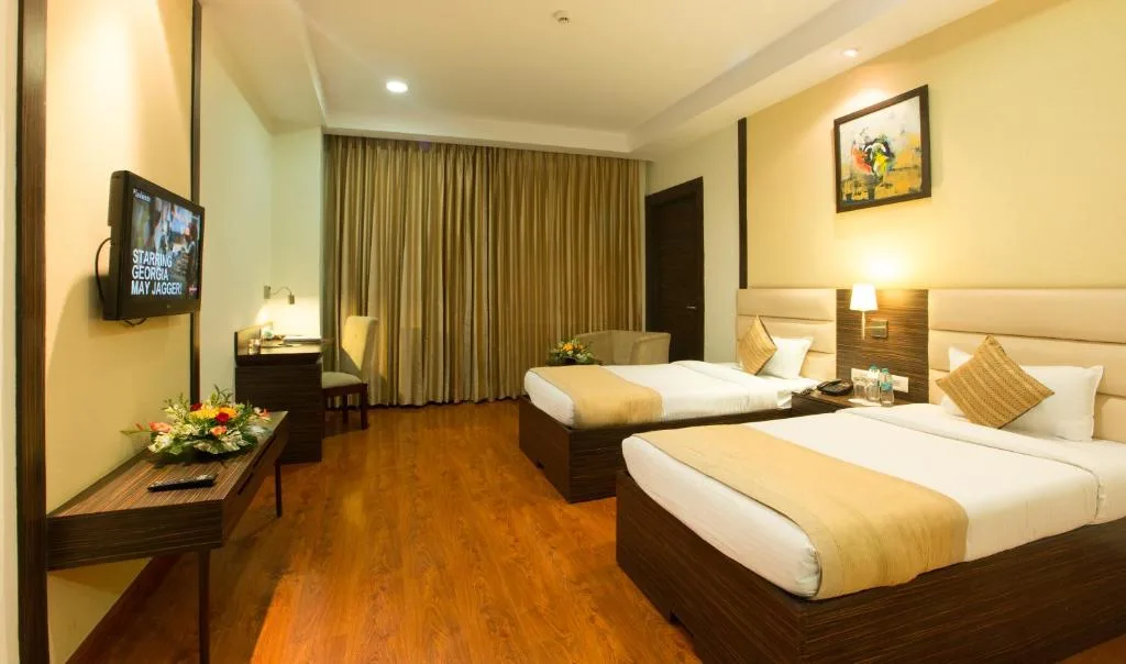 Hyphen Premier-Business Hotel - Hôtel 4 étoiles, Meerut, Meerut - photo 1