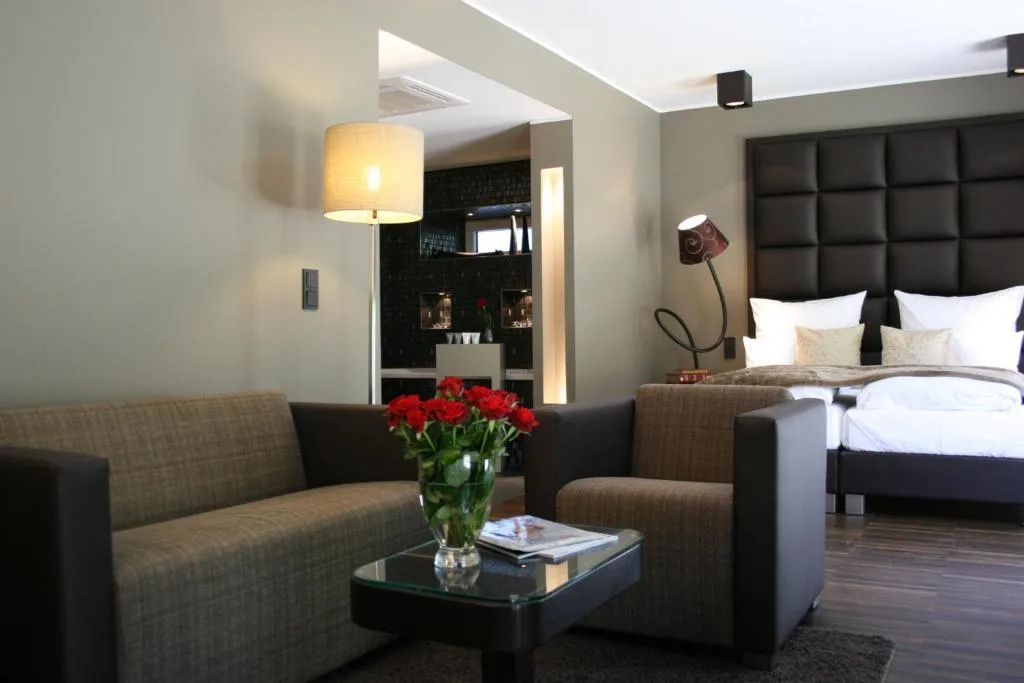 Hotel Rosenmeer - Hotel de 4 estrelas em Mönchengladbach, Mönchengladbach - photo 1