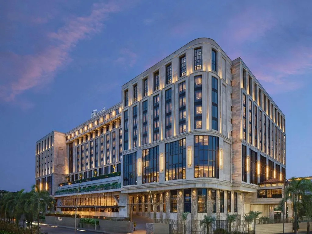 Fairmont Mumbai - 5-star hotel in Mumbai, Mumbai - photo 1