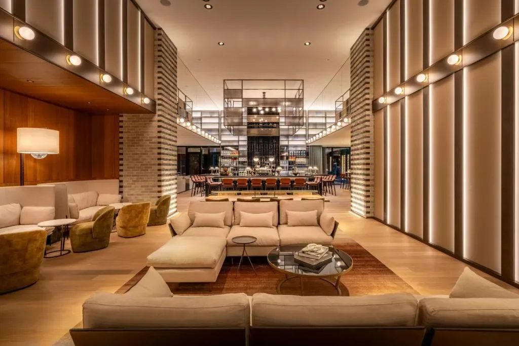 Exterior y entrada del Munich Marriott Hotel City West