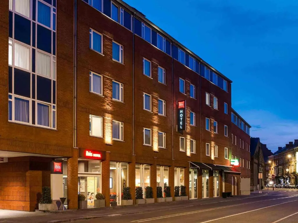 Ibis Namur Centre - Hotel de 3 estrellas en Namur, Namur - photo 1