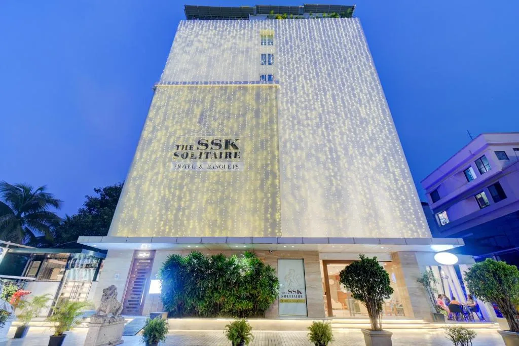The SSK Solitaire Hotel & Banquets - Hôtel 3 étoiles, Nashik, Nashik - photo 1
