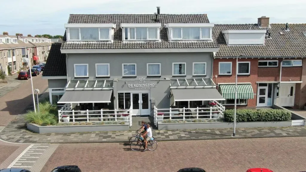Hotel De Koningshof - Hotel de 3 estrelas em Noordwijk aan Zee, Noordwijk - photo 1