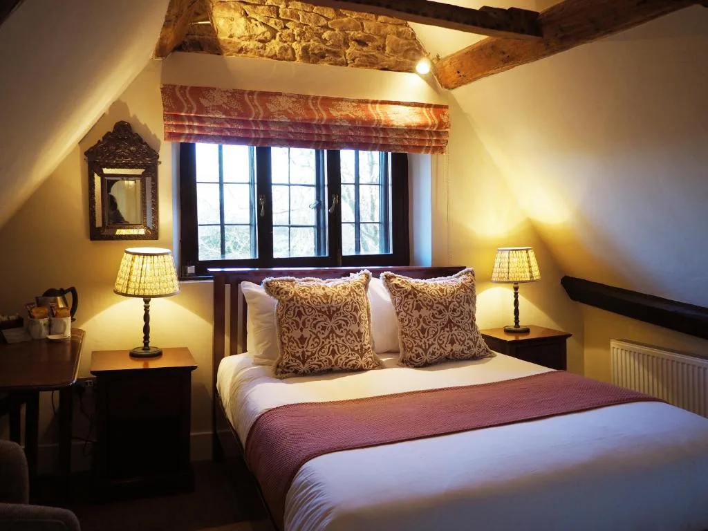 Bear and Ragged Staff - 4-star hotel in Oxford, Oxford - photo 1